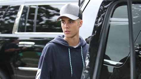 justin bieber finally breaks his silence about his nude paparazzi