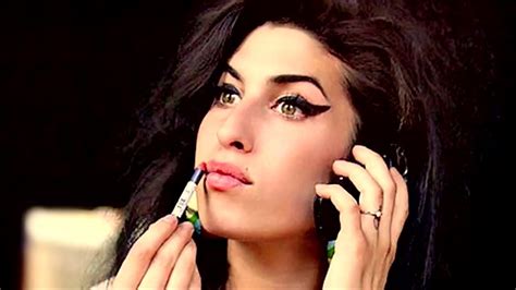 Amy Winehouse Beat The Point To Death Acordes Chordify