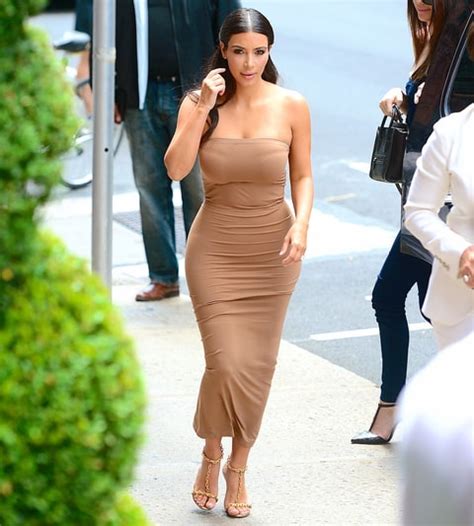 Kim Kardashian Wears Extremely Tight Dress While Out In Nyc Pictures