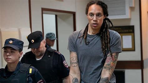 basketball player arrested  russia brittney griner
