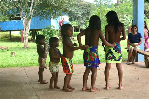 Traditional Dance By The Embera Wounaan Panama 2008