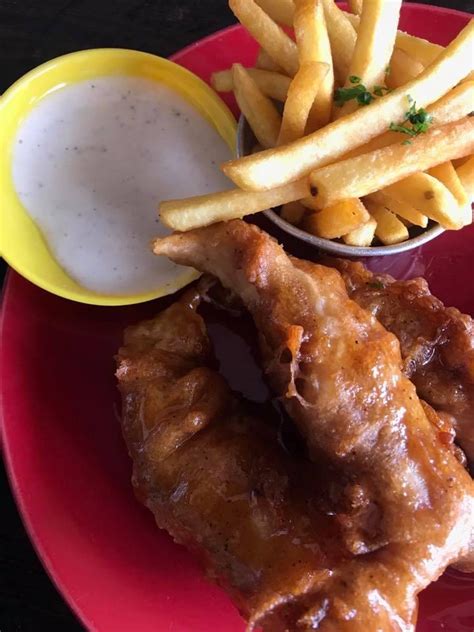 Coconuts’ Guide To Finding Great Fried Chicken Joints Around Metro Manila