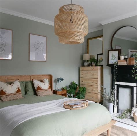 rustic sage green bedroom ideas    fshn