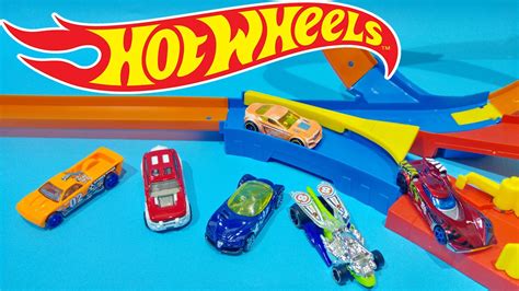 Hot Wheels City Loop And Drift Track Playset With New Hot Wheels Cars