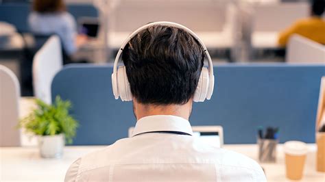 people     wear headphones  work