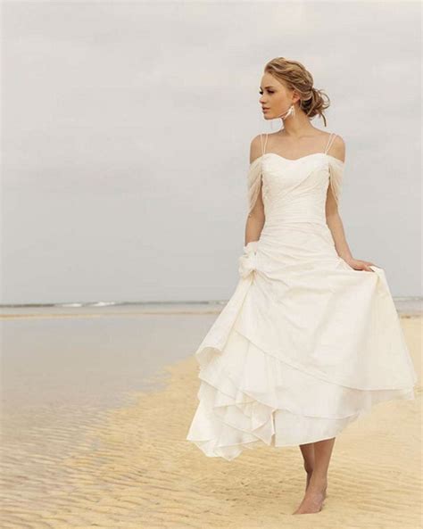 Beach Wedding Dresses Are Cool And Swanky Ohh My My