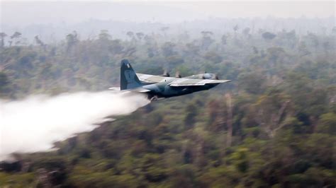 planes dump water  amazon  brazil army begins fighting fires environment news al jazeera