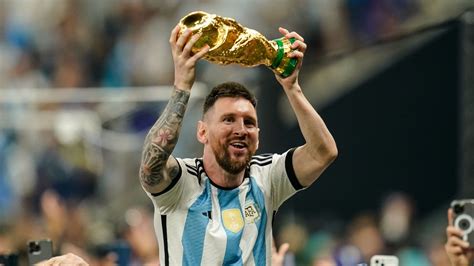 lionel messi lifted fake world cup trophy  historic instagram post