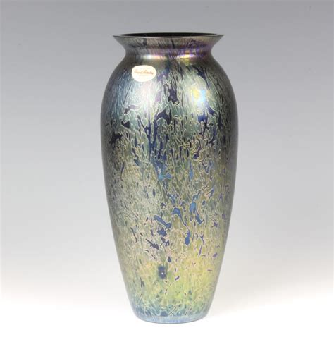 Lot 92 A Royal Brierley Art Glass Vase 27cm Boxed Est £50 75 Fine