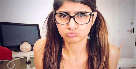 mia khalifa responds to incident in dodgers stadium where she was