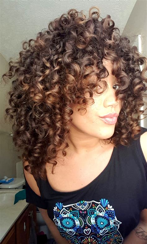 tutorial shows    super soft curls  definition   perfect