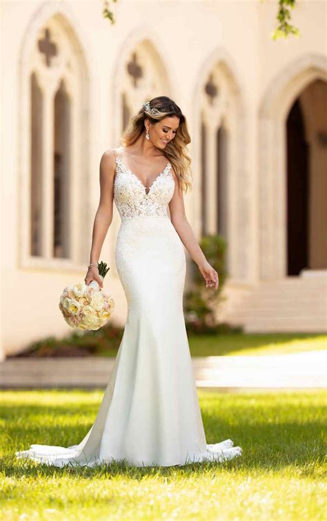 simple and sleek wedding gown stella york wedding gowns