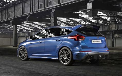 ford focus rs coming     hp  wheel drive video