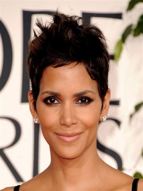 Halle Berry New Sexy Haircut