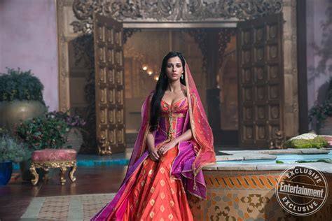 Aladdin Star Naomi Scott Breaks Down Princess Jasmine S