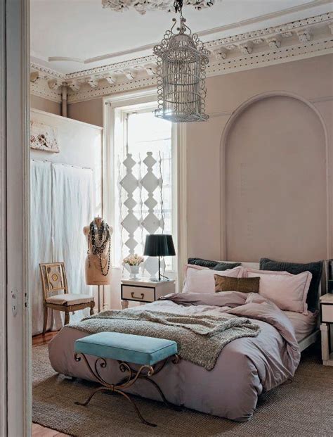 romantic bedroom in neutral colors founterior