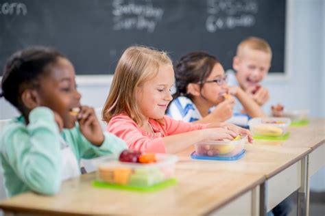 reading scores higher  children  eat lunch