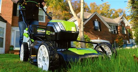 greenworks pro    cordless lawn mower review  electric mower report
