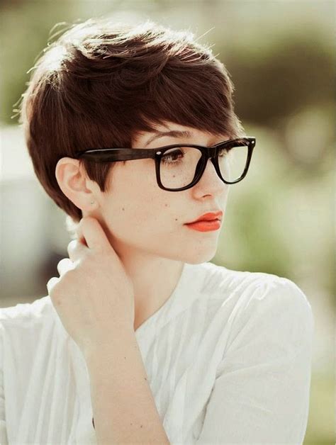 cute very short hairstyles for women with glasses classy me pinterest short hairstyle