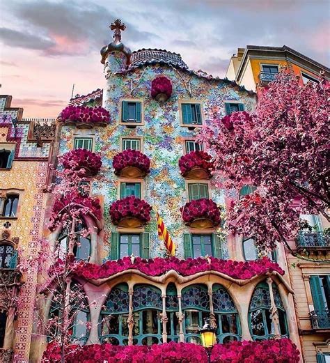 gaudis house  barcelona   spanish architecture gaudi travel photography