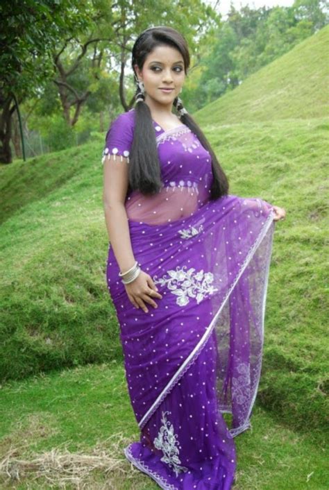 Tamil Actress Padmini Saree Stills And Navel Show Photos
