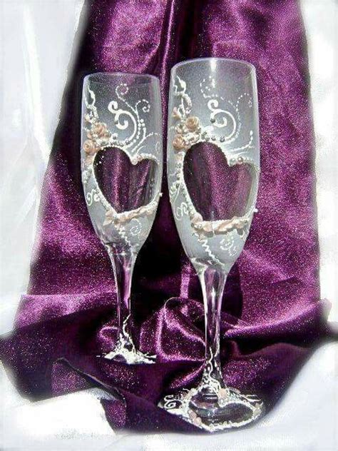 Pin By Crystal On Wedding Champagne Glasses Decorated Decorated Wine