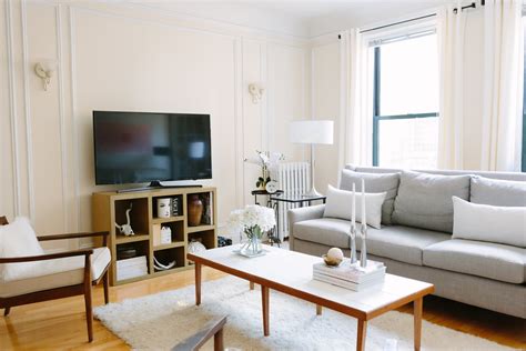 clean living room  information