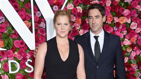 amy schumer reveals why she discussed her husband s autism diagnosis in