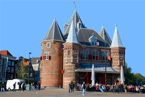 de waag castle  amsterdam einzigartiges historisches schloss nahe rotlichtviertel  den