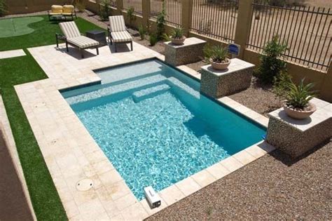 plunge pool      coolest amenities    yard