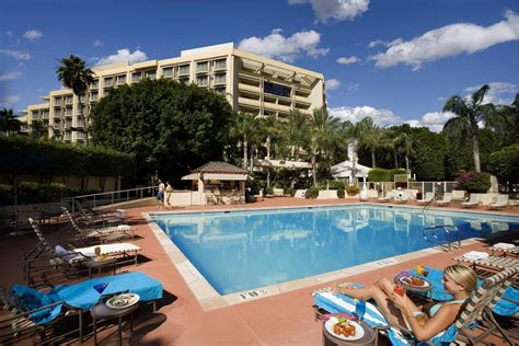 dip   sheraton crescent hotel pool hotel pool hotels