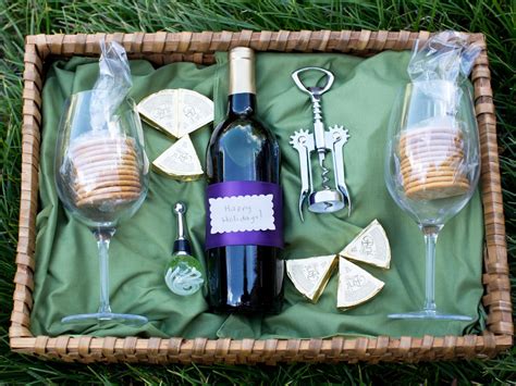 10 ways to t wine without a bag hgtv s decorating and design blog hgtv