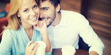 How To Compliment A Woman And Win Her Attention Without