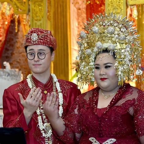 Indonesian Girl Marries Korean Man Of Her Dreams