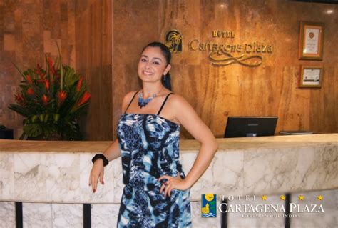 nos visita linda lucía callejas talentosa actriz colombiana huesped hotel cartagena plaza