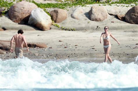 gwyneth paltrow in a bikini 15 photos thefappening