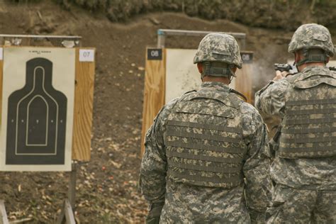 weapons qualification article  united states army