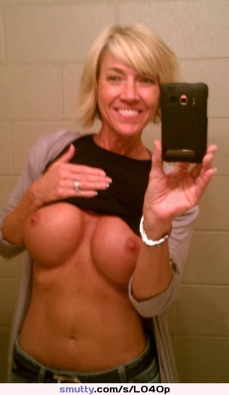 Blonde Milf Mature Hotmom Housewife Weddingring