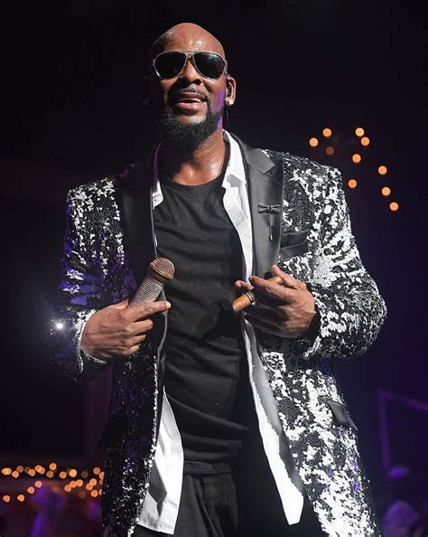 R Kelly Pleads Not Guilty 2nd Tape Of Alleged Sex W A