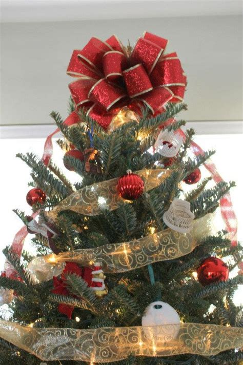 quick diy christmas tree bow christmas tree bows diy christmas tree topper christmas tree