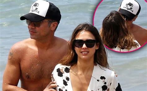 Fighting For Their Marriage Bikini Clad Jessica Packs On The Pda With Cash