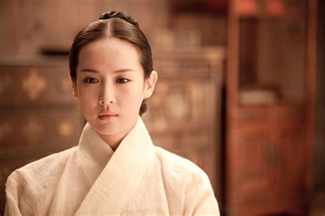 韓国映画「後宮：帝王の帖」 チョ・ヨジョン、キム・ドンウク