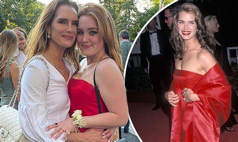 brooke shields daughter rowan wears 1998 golden globe red gown to prom