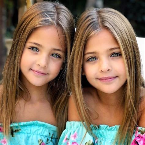 these identical sisters have grown up to become the ‘most beautiful twins in the world 9 pics