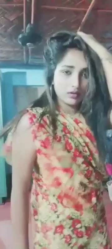 Sexy Bengali Horny Girl Showing And Fingering