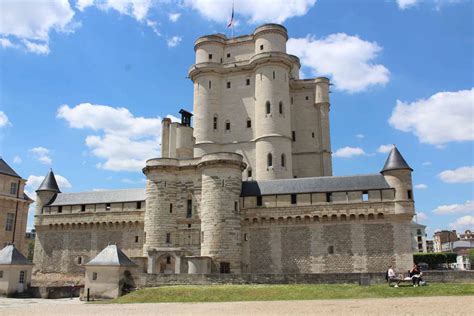 chateau de vincennes  perfectly preserved royal residence story   city