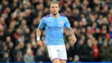 kyle walker punished by manchester city for breaking lockdown rules