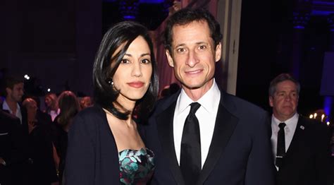 huma abedin filed for divorce from anthony weiner after