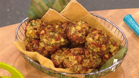 sausage chestnut and apple stuffing recipe rachael ray show