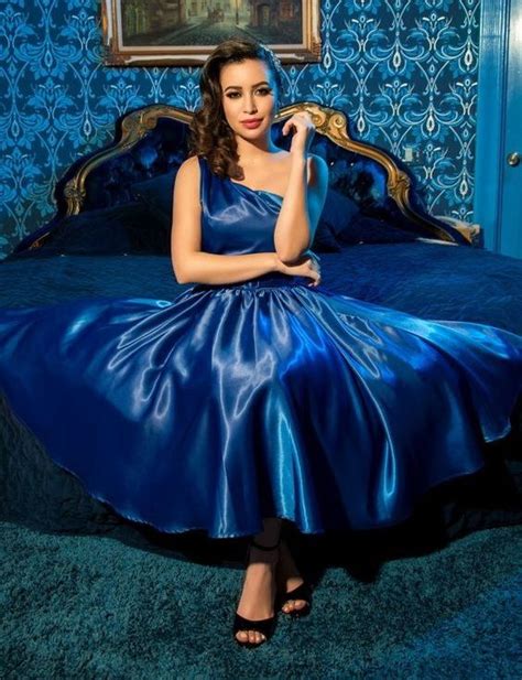 pin by vasilisa satin on Короткие платья royal blue